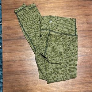 Lululemon wonder under leggings